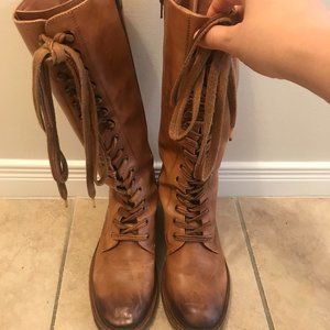 Women's Knee-High Lace-Up Boots in Tan Leather
